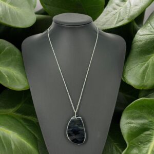 Köşesiz Siyah Akik Taşı Kolye