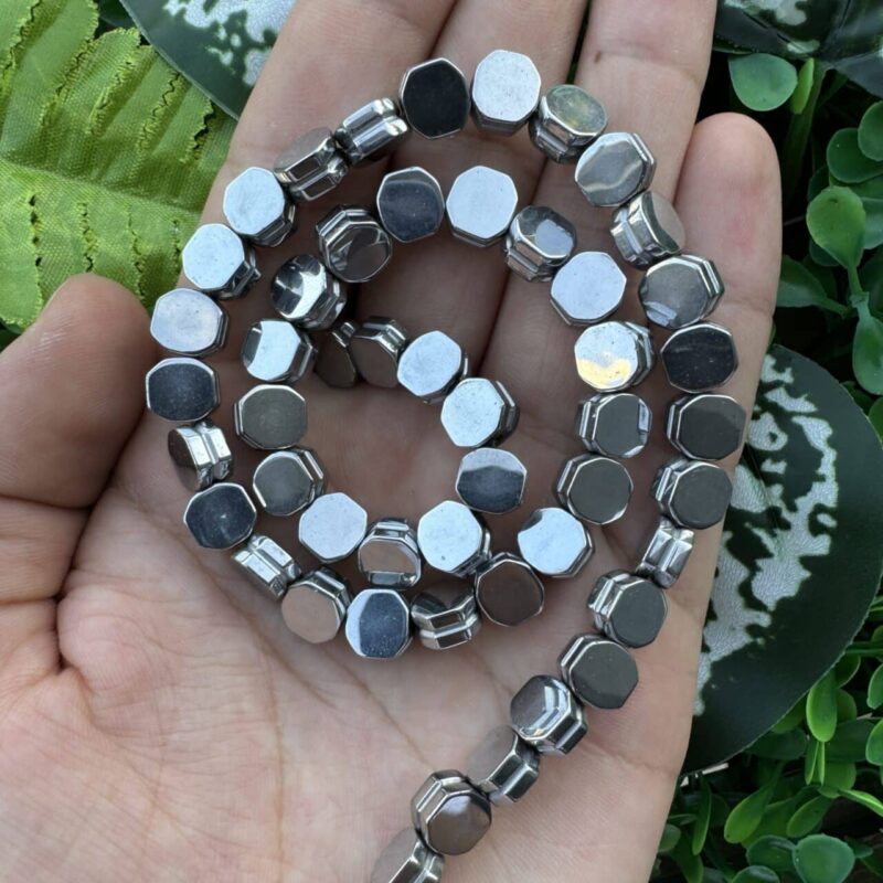 Petek Gümüş Hematit Taşı 8 MM Petek Gümüş Hematit Taşı 8 MM