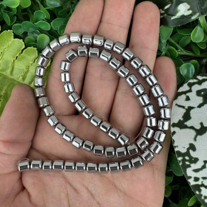 Silindir Gümüş Hematit Taşı 6x6 MM Silindir Gümüş Hematit Taşı 6x6 MM