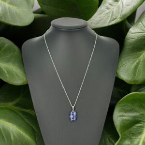 Yayvan Dörtgen Lapis Taşı Kolye