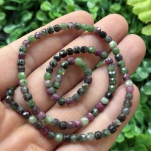 Faset Kesim Küp Anyolit Taşı 4 MM