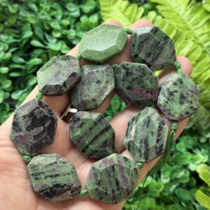 Kesimli Petek Anyolit Taşı 25x35 MM