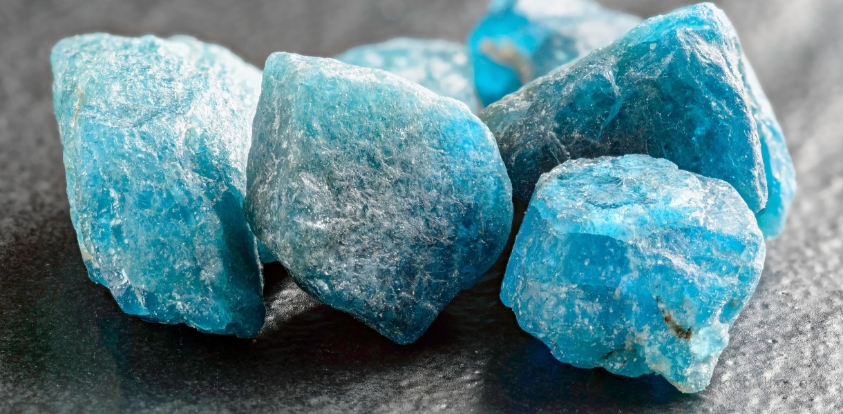 Apatit Tasi Nedir Ozellikleri Anlami Faydalari Ve Kullanimi