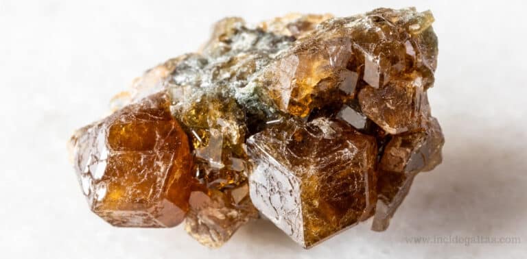 Hessonit Tasi Nedir Ozellikleri Anlami Faydalari Ve Kullanimi