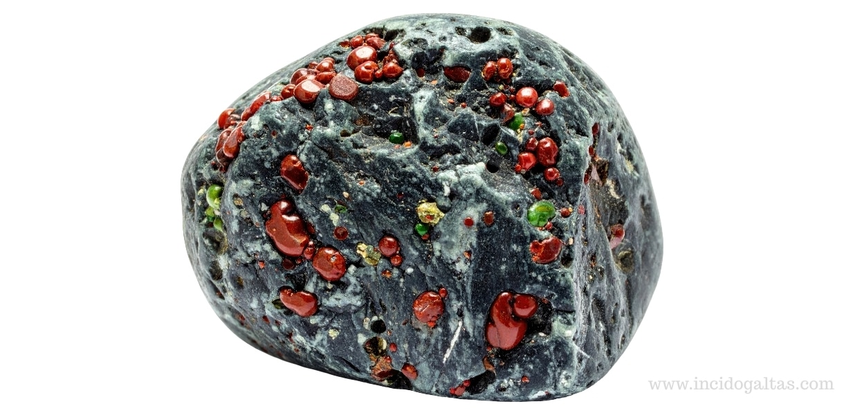 Kan Tasi Nedir Ozellikleri Anlami Faydalari Ve Kullanimi