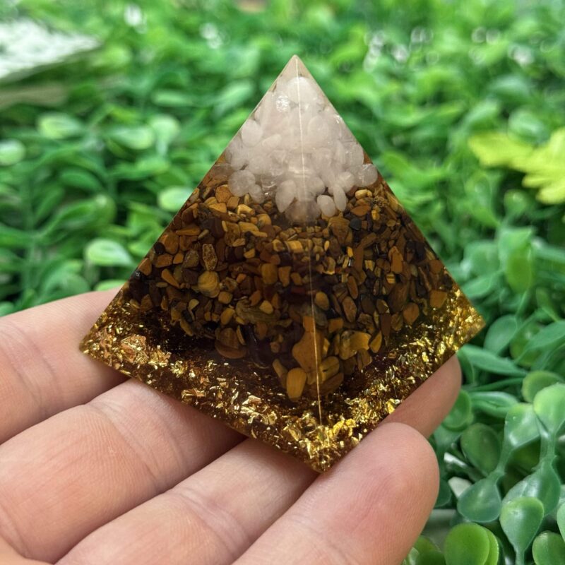 Orgonit Piramit Kristal Kuvars Kaplan Gozu Ve Altin Renkli Simler 2 Orgonit Piramit Kristal Kuvars Kaplan Gozu Ve Altin Renkli Simler 2